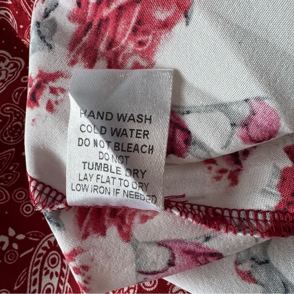 Mazik Cavenders Red Floral Paisley Women's Western Top Size Medium M Long Sleeve - Picture 9 of 9